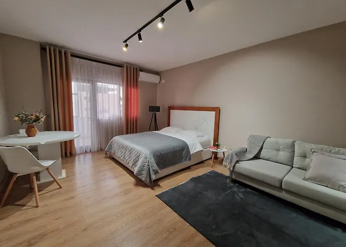 Cozy Apartment In The Heart Of Bllok